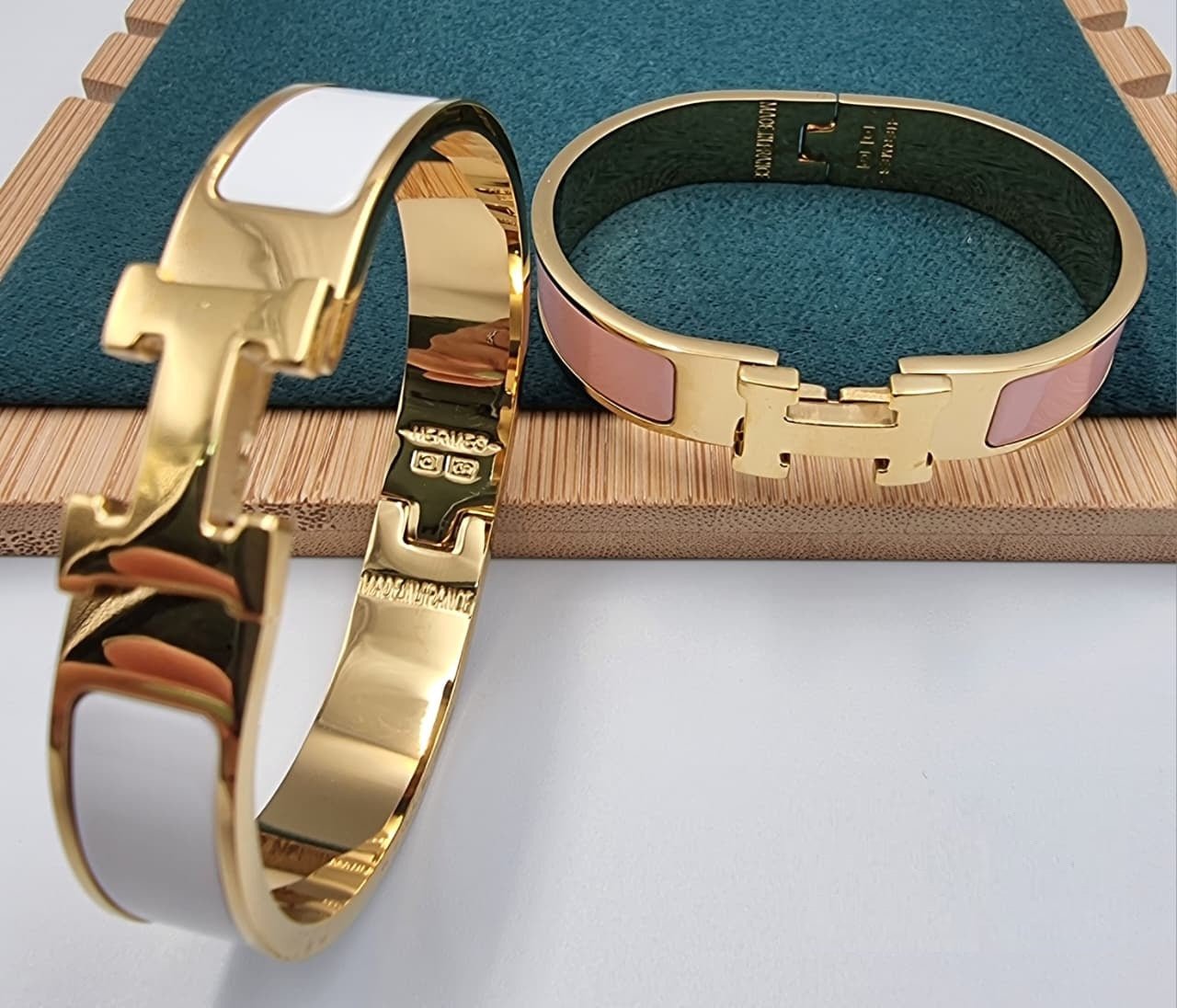 Luxury H Enamel Bracelet